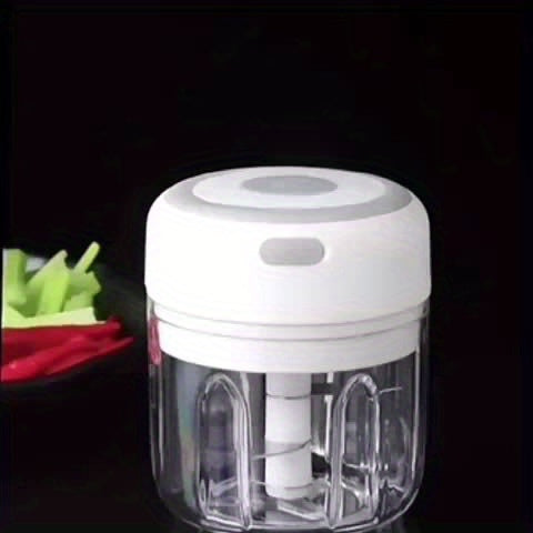 Mini Picador de Alho Elétrico com Capacidade de 100/250Ml, Moedor de Carne USB e Triturador de Alho. É uma ferramenta robusta para esmagar gengibre e vegetais, apresentando um interruptor de segurança e um design espesso.